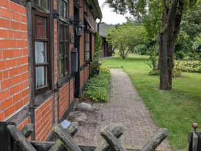 House with garden & barbecue - Image 2