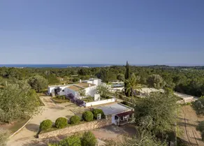 Villa avec barbecue, sauna et jardin - Image 2