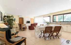 Gite with barbeque, private pool & garden - Image 3