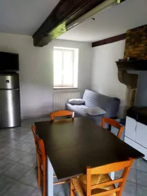 Holiday home with garden & BBQ | Mountain view - Image 2