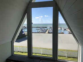 House with barbeque, garden & hot tub | Beach view - Image 2