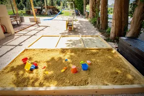 Ferienhaus mit Terrasse, Grill und Pool | Gartenblick - Image 5