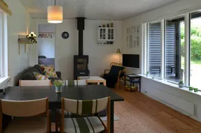 Children-friendly wonderful house with garden, terrace & BBQ - Image 3