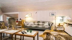Holiday home with terrace - Image 5
