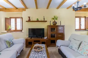Children-friendly house with barbeque, garden & terrace | Mountain view | Perfect for remote work | Pets allowed - Image 4