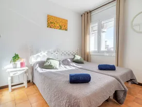 Flat with garden - Image 4