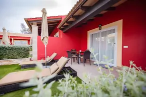 Aparthotel mit Sauna, beheiztem Pool und Terrasse - Image 3