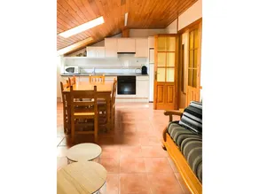 Appart'hôtel avec 4 chambres à coucher pour 6 personnes - Image 2