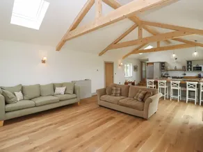 Child-friendly cottage with garden - Image 5