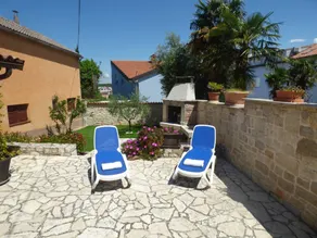 House with garden, BBQ & terrace | Beach nearby | Dogs allowed - Image 4