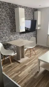 Apartment with garden | Garden view - Image 3