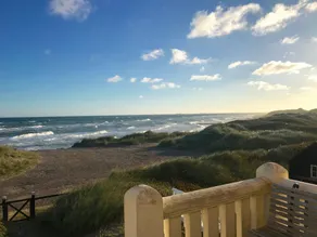 Holiday home with garden & terrace | Sea view - Image 2