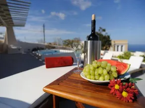 Super Santorini Villa 4 Bedrooms Villa Caldera Cliff Amazing Sea Views - Image 5