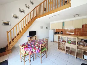 Holiday apartment with garden & terrace - Image 3