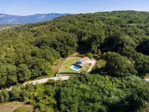 House with private pool, terrace & barbecue - Image 2