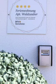 Familienorientierte charmante Wohnung mit Pool und Terrasse | Gartenblick - Image 3