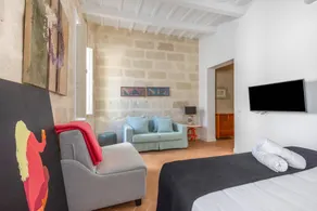 Apartment with fast internet | City view - Image 3