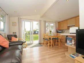 Cottage with garden - Image 5