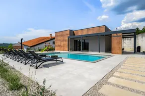 Children-friendly villa with private pool, BBQ & garden | Mountain view - Image 2
