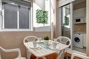 Ferienhaus mit Terrasse und Garten | Perfekt für die Arbeit von Zuhause - Image 4