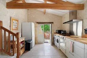Landhaus „Dépendance Château De La Beauze“ mit privatem Pool, Terrasse und WLAN - Image 5