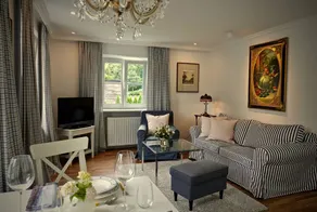 Wunderschönes Apartment mit beheiztem Pool und Garten | Poolblick - Image 2