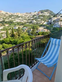 Holiday home with terrace | Beach view - Image 3