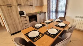 Flat with pool, barbecue & terrace - Image 5