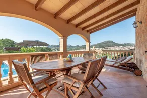 Family-friendly holiday home with BBQ, garden & terrace | Sea view - Image 4