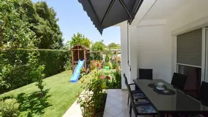 Apartment with terrace, garden & barbeque - Image 2