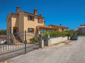 Apartment in Pula for 6 people with 3 rooms Ref. 653891 - Image 4