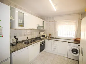 Appartement avec terrasse, piscine privée et barbecue - Image 4