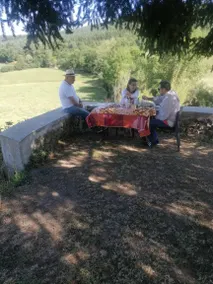 Chalet with garden, barbeque & terrace - Image 3