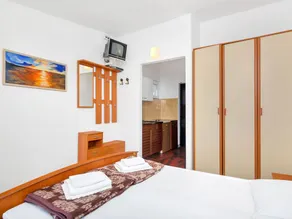 Cico in Gdinj with 1 bedrooms and 1 bathrooms - Image 4