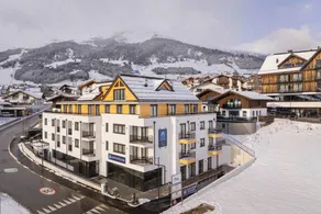 Apartment with sauna & terrace - Image 3