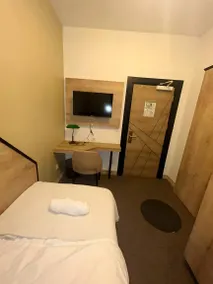 Holiday apartment with barbecue & garden | Suitable for remote work - Image 5