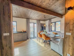 Chalet with sauna on a lake near ski resorts - Image 5