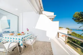 Apartment with garden & terrace - Image 3