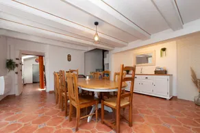 Family home for up to 10 guests in the countryside with farm access - Image 4