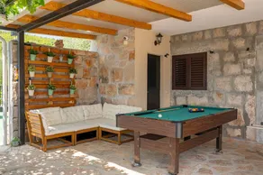 Casa accogliente e familiare con piscina, terrazza e griglia | Vista sulla piscina | Ammette animali domestici - Image 5