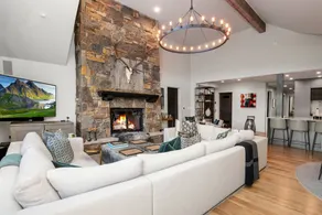 Appartement en copropriété entièrement équipé avec barbecue, jacuzzi et piscine chauffée - Image 4