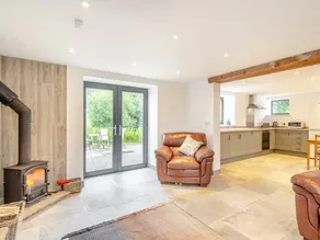Cottage with 2 rooms for 4 persons - Image 4