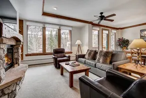 Charmant appartement en copropriété entièrement équipé avec terrasse et jacuzzi | Près des pistes de ski - Image 2