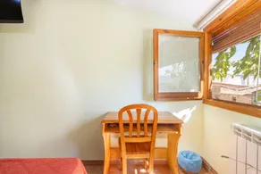 Room 'Habitació Triple' with Mountain View, Wi-Fi and Air Conditioning - Image 4