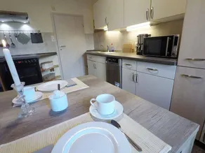 Flat with terrace, pool & barbecue - Image 4