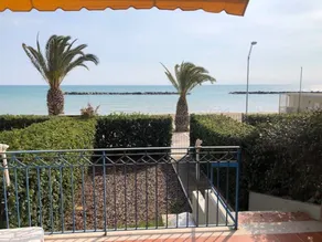 Holiday home | Beach nearby - Image 4