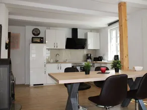 Apartment with barbecue, garden & terrace - Image 5