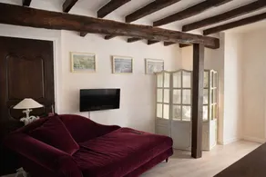 Hostal con desayuno con terraza, piscina y jardín | Vistas al jardín - Image 3