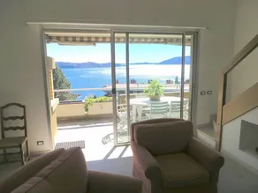 Holiday apartment with terrace, garden & pool - Image 3