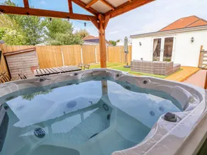 Casa rural con jacuzzi y jardín | Vistas a la playa - Image 3